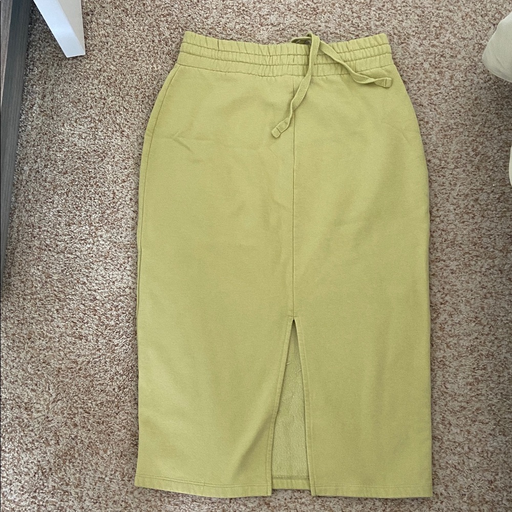 Zara Lime Green Sleeveless Crop Top and Drawstring Midi Skirt Set - Picture 2 of 6